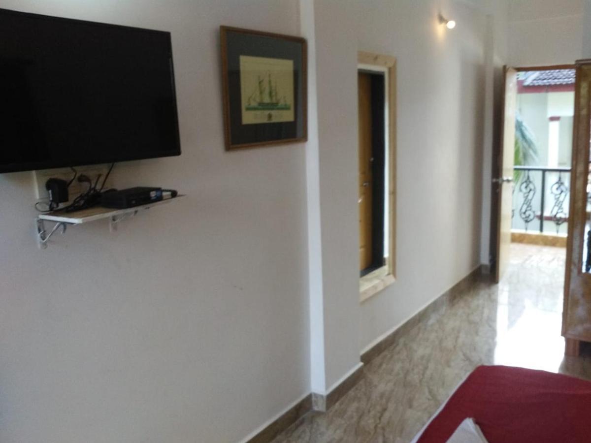 Fullmoon Beach Place Candolim Extérieur photo